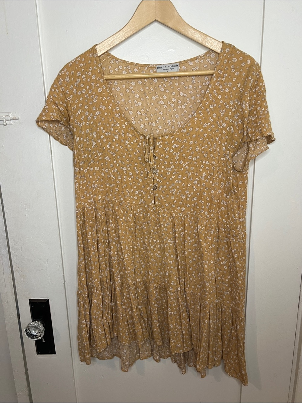 Dress Forum Mustard Floral Tie-Front Short Flutter Sleeve Tunic